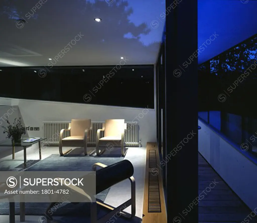 PRIVATE HOUSE, LONDON, N6 HIGHGATE, UNITED KINGDOM, INTERIOR, EXTERIOR VIEW AT NIGHT, BERE ARCHITECTS