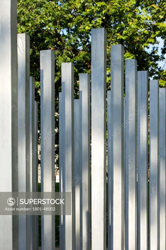 7 July Memorial, London, United Kingdom, Carmody Groarke, 7TH JULY MEMORIAL CARMODY GROARKE HYDE PARK LONDON UK 2009. A CLOSE UP SHOT SHOWING THE STAINLESS STEEL COLUMNS OF THE MEMORIAL IN ITS ROYAL PARK SETTING