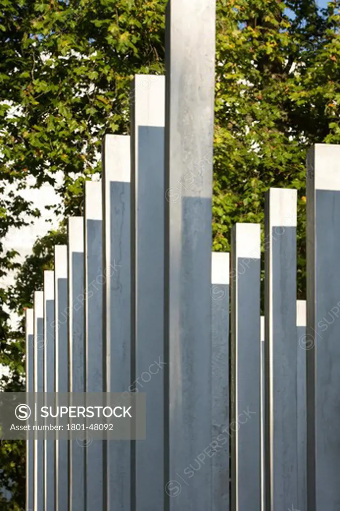 7 July Memorial, London, United Kingdom, Carmody Groarke, 7TH JULY MEMORIAL CARMODY GROARKE HYDE PARK LONDON UK 2009. A CLOSE UP SHOT SHOWING THE STAINLESS STEEL COLUMNS OF THE MEMORIAL IN THE ROYAL PARK SETTING