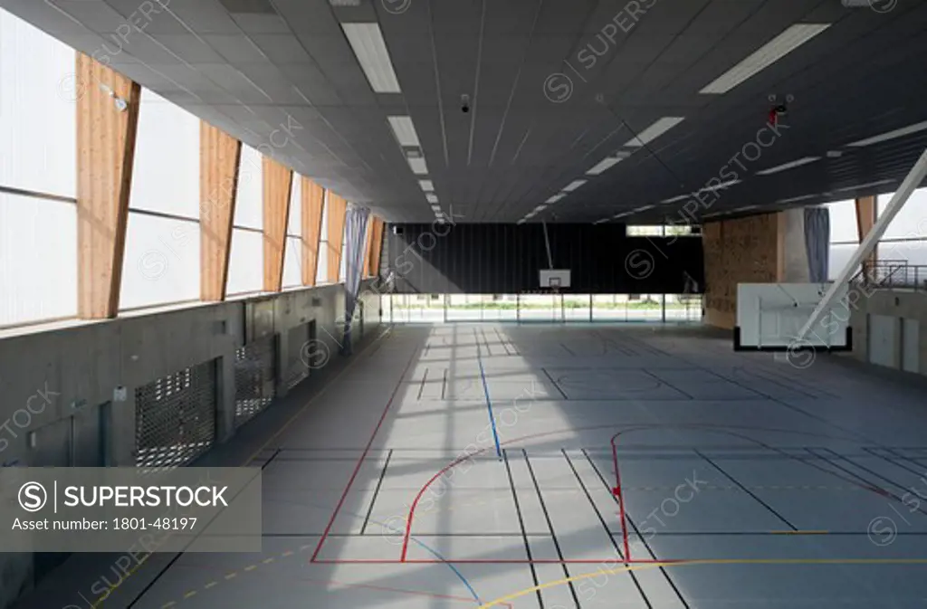 Campus Des Comtes De Chamagne, Troyes, France, Lipsky and Rollet, Universitaire Campus Troyes. Arch: Lipsky-Rollet Interior of gym