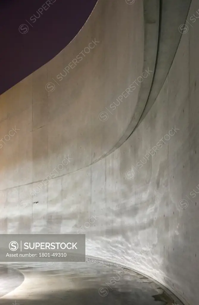 Maxxi National Museum of 21st Century Arts, Rome, Italy, Zaha Hadid Architects, Exterior Detail of the curved concrete.