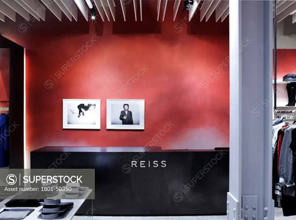 Reiss, Liverpool, United Kingdom, D-Raw, REISS STORE D-RAW LIVERPOOL 2010 VIEW OF PAYMENT DESK IN FRONT OF RED WALL