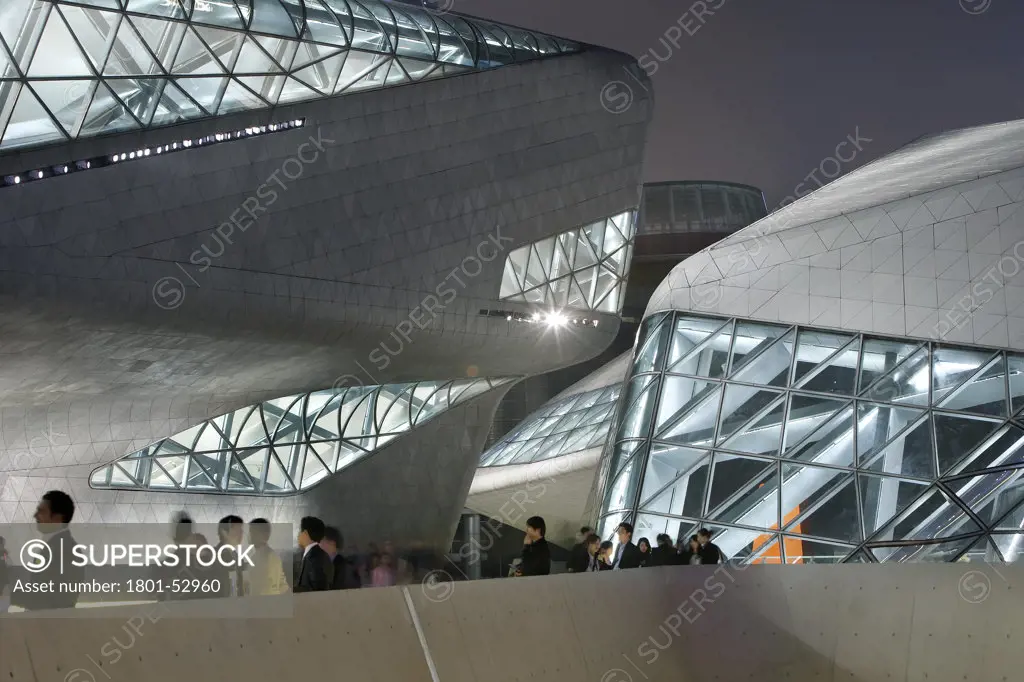 Guangzhou Opera House  Zaha Hadid Architects   Guangzhou  China  2011  Exterior Twilight With People