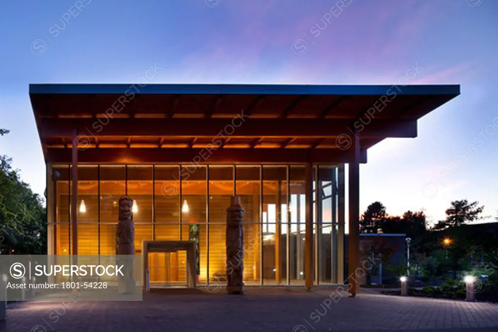 Frist Peoples House Alfred Waugh Architect Victoria Canada 2009 Main Entrance Through Two Welcoming Poles