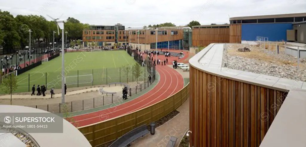 Rooftop Vier - A New Co-Educational Comprehensive Secondary School In The London Borough Of Islington