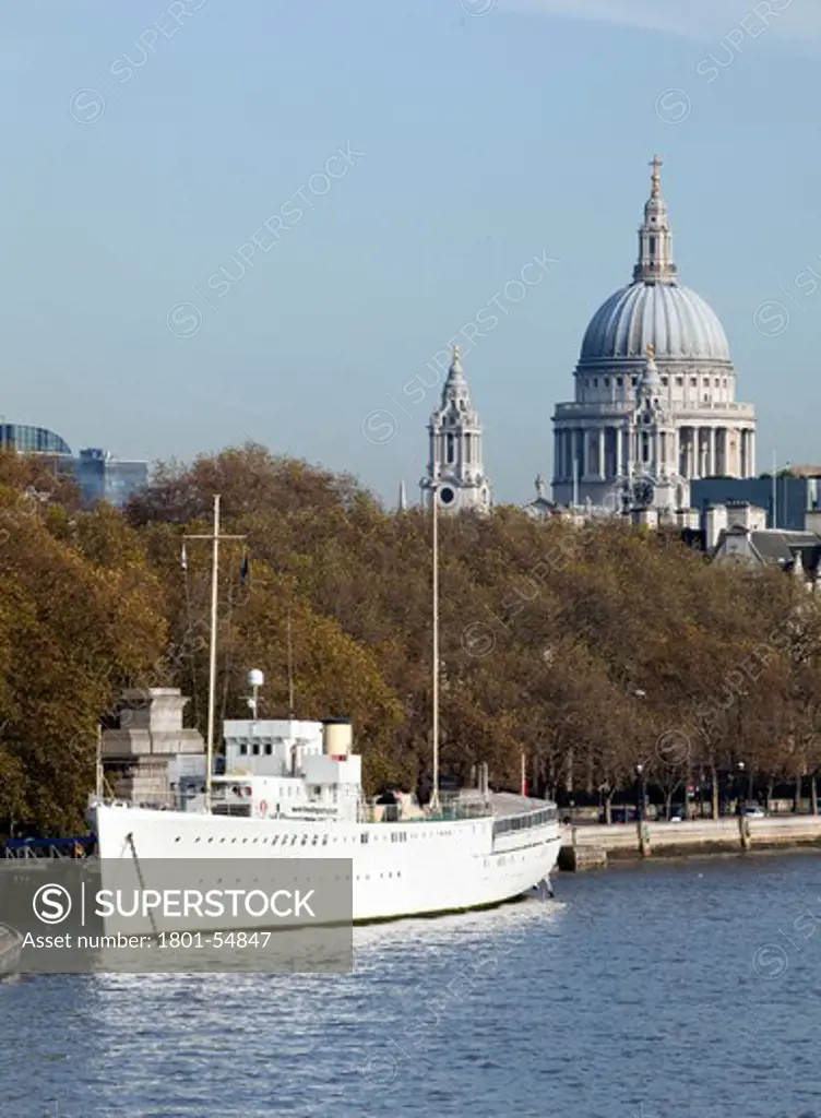 Hmq Wellington Victoria Embankment London Uk 2010 Honarable Company Of Master Mariners View With St Paul'S Cathedral