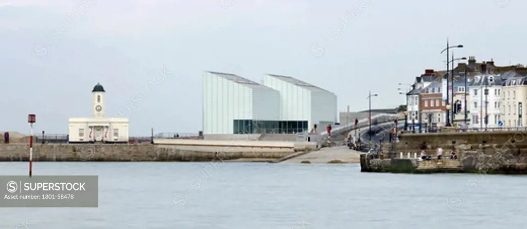 Turner Contemporary Art Gallery David Chipperfield Architects Margate Uk 2011 - Front And Harbour