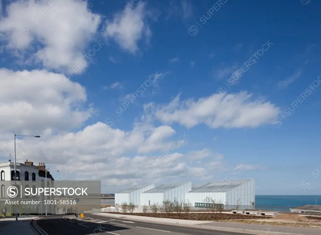 Turner Contemporary Art Gallery David Chipperfield Architects Margate Uk 2011 Wide Landscape Elevation View Looking North With Big Skies