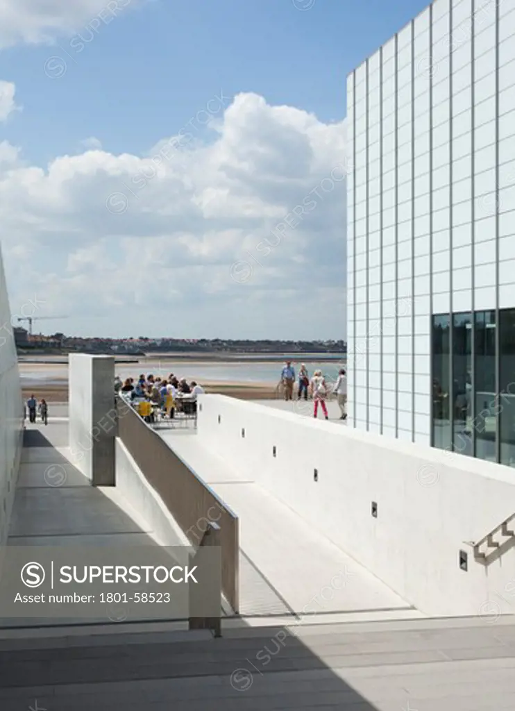 Turner Contemporary Art Gallery David Chipperfield Architects Margate Uk 2011 - Cafe Space Outside
