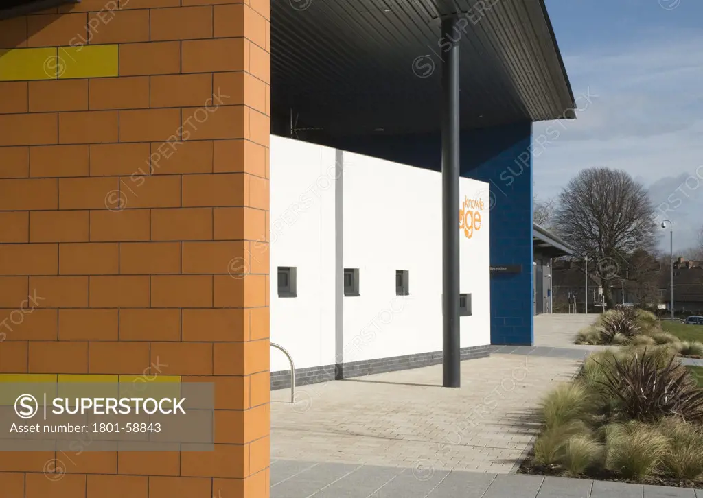 Knowle Dge School Haverstock Associates Bristol 2010 Oblique View Of Facade With Details