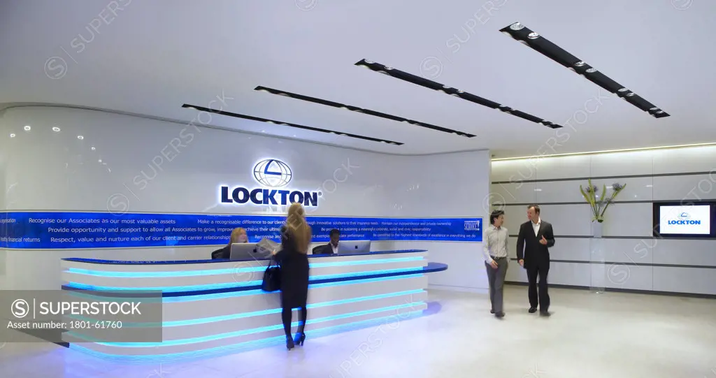 Lockton Offices  Hok  London  2010  Reception Desk With Neon Lights