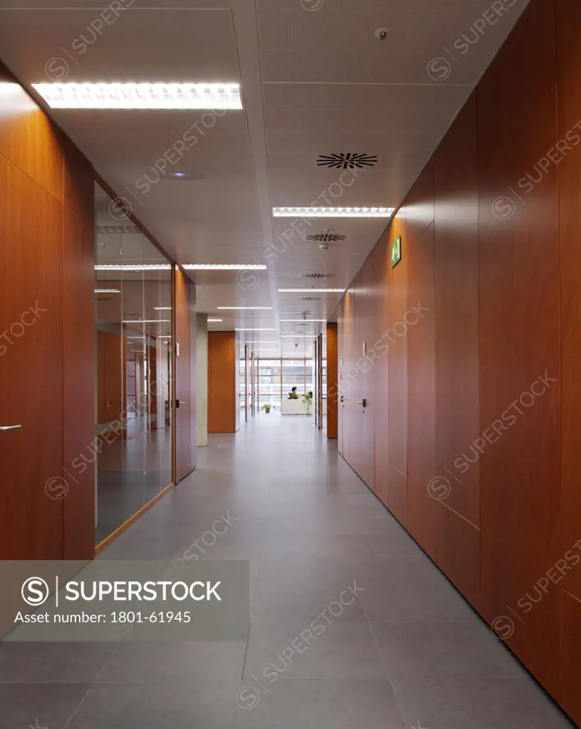 Cmt- Communications Market Commission Hq Ib Barcelona By Batlle I Roig. Interior View Of Offices And Corridors