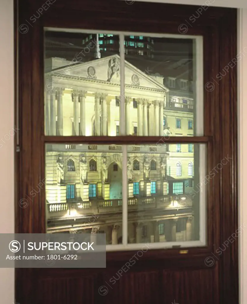 NEXUS, 1 CORNHILL BANK, LONDON, EC3 FENCHURCH, UNITED KINGDOM, PORTRAIT DETAIL OF WINDOW LOOKING AT BANK OF ENGL