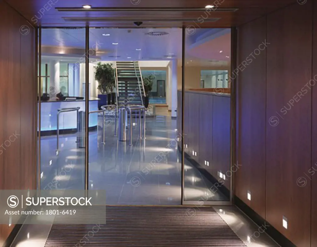 ASPRIA HEALTH CLUB, HAMBURG, GERMANY, ENTRANCE AND RECEPTION, COLWYN FOULKES/STIFF + TREVILLION