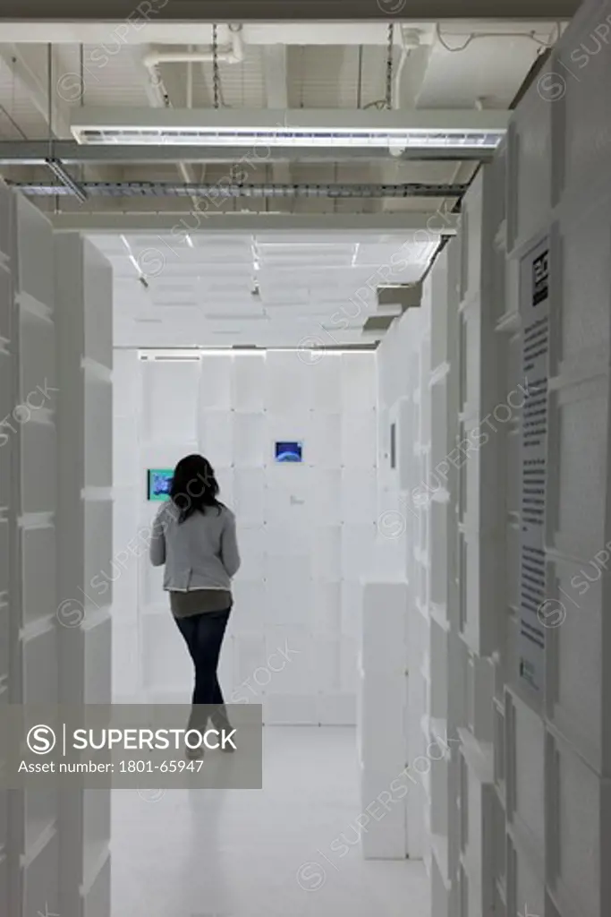 A Pop-Up Gallery Space And Exhibition, Hosted Within The London Headquarters Of The Internet Advertising Bureau. Sponsored By Google Subsidiary Doubleclick, 120 Hours Highlights The Most Innovative Online Advertising Creative From Recent Years Within An Immersive Environment Created From Over Four Hundred Polystyrene Boxes.