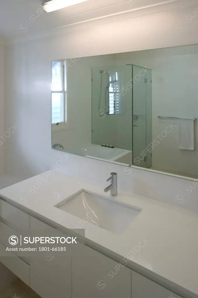 Biscoe Wilson Architects, Brisbane, Queensland. Private House, Renovation, Bathroom