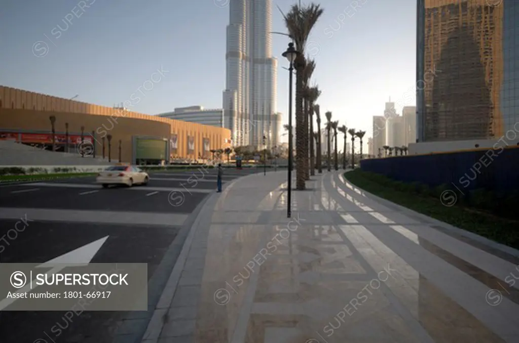 Burj Khalifa  S.O.M  Skidmore  Owings and Merrill  Dubai  Uae  2010  View From Street Level