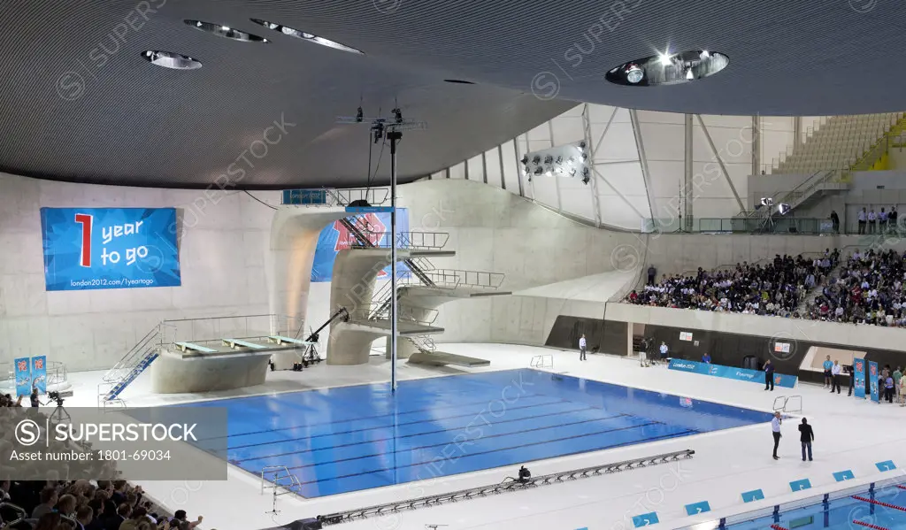 London Aquatic Centre, Zaha Hadid Architects, London, Uk, 2011, View Of Diving Pool With People