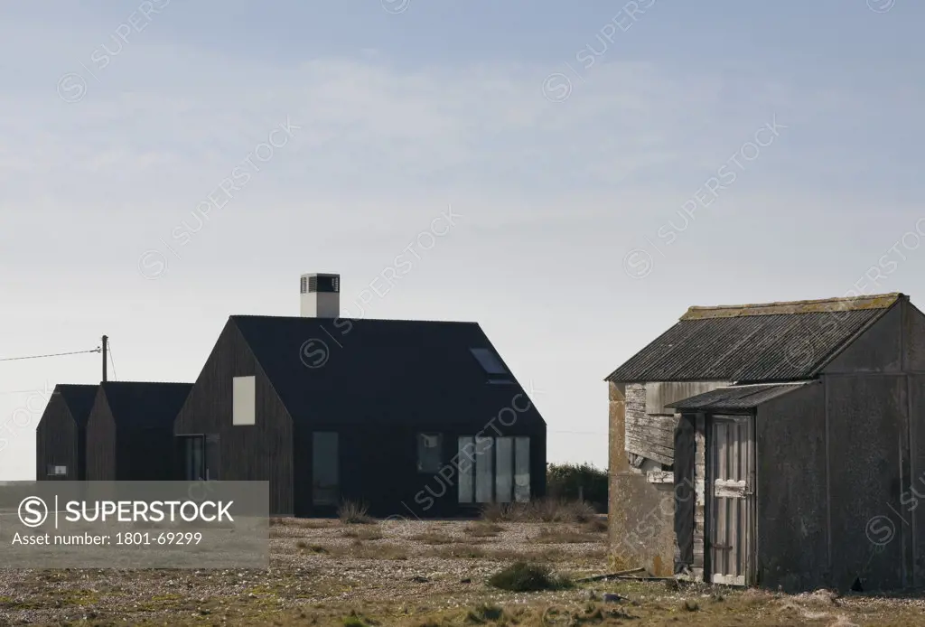 The Shingle House , Nord Architecture , View Of Building In The Landscape