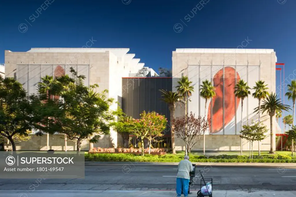 Lacma Broad and Resnick Pavilion  Renzo Piano Building Workshop Exterior Resnick Pavilion Thru Palm Trees