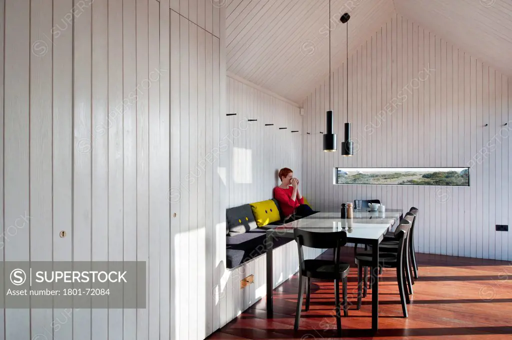 Shingle House, Dungeness, United Kingdom. Architect Nord Architecture, 2011. Dining Room.