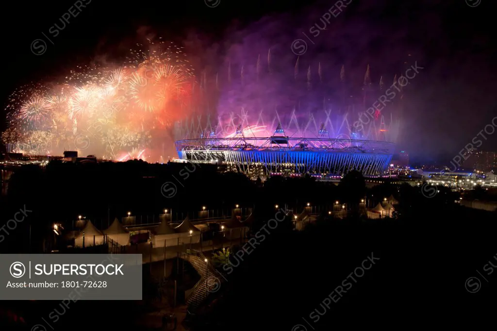Olympic Stadium, London, United Kingdom. Architect Populous, 2102. Opening of the 30th Olympiad in London, taken from Wick Lane Wharf with the cooperation of Development Securities.