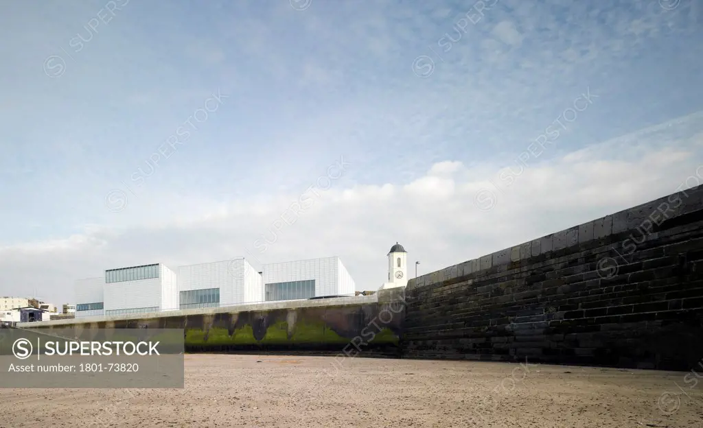 Turner Contemporary Gallery, Art Gallery, Europe, United Kingdom, Kent, 2011, David Chipperfield Architects Ltd. North elevation from beach.