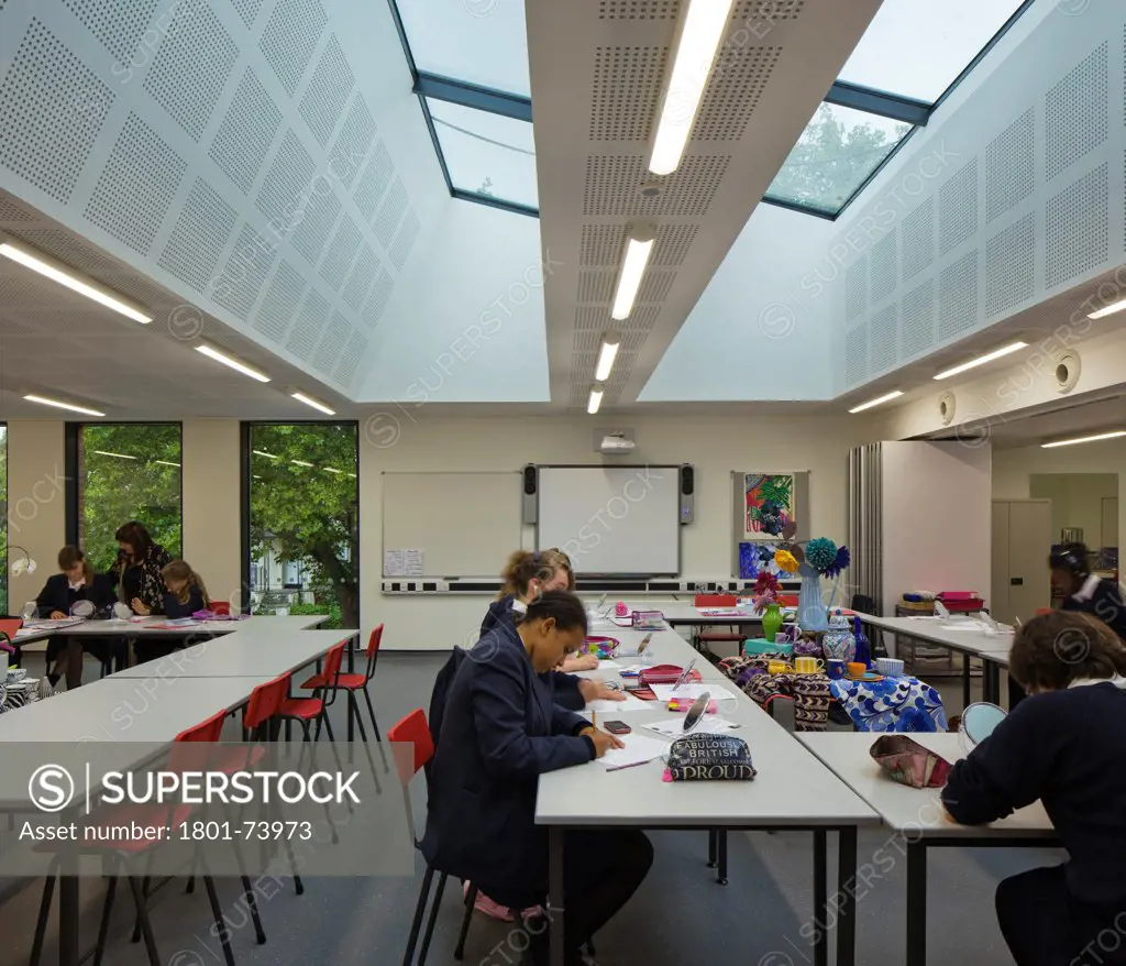 Colston's Girls' School, Bristol, United Kingdom. Architect: Walters and Cohen Ltd, 2011. View of flexible art teaching space with skylight windows.