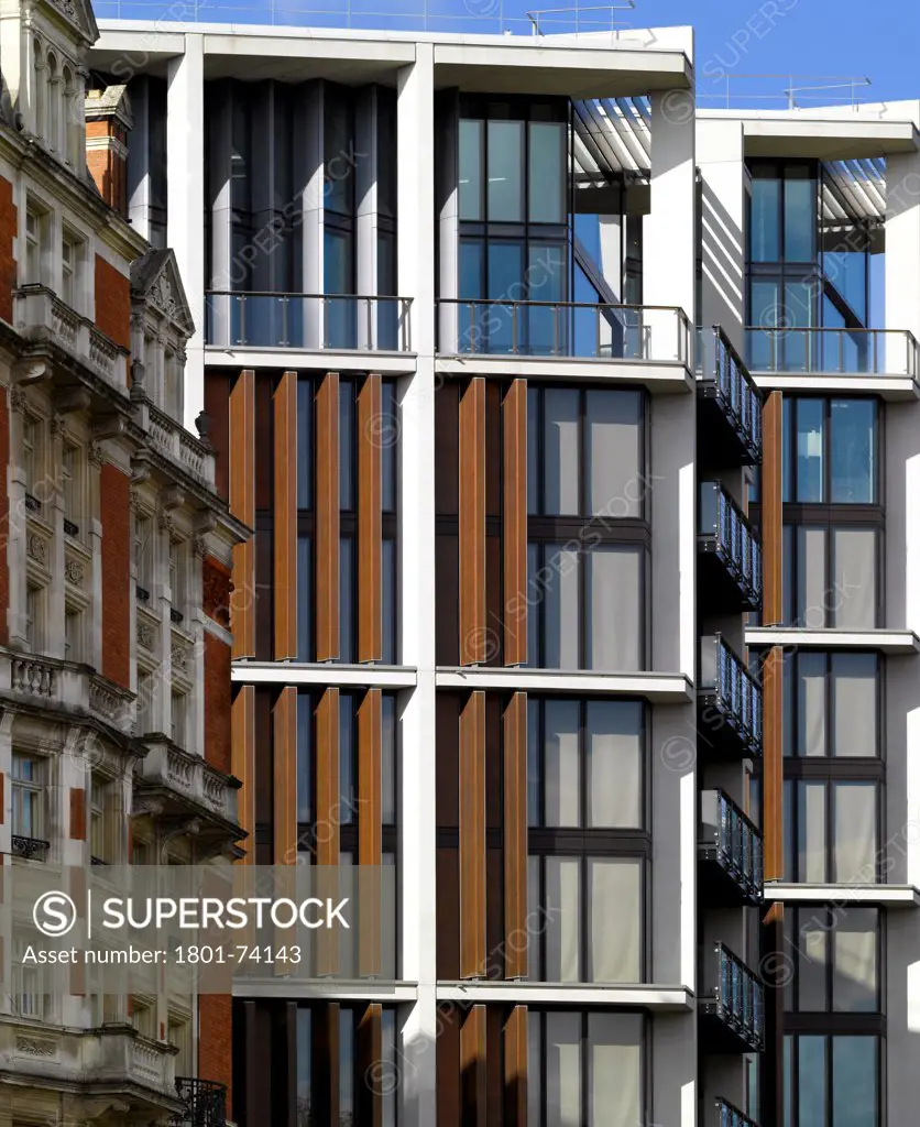 One Hyde Park, London, United Kingdom. Architect: Rogers Stirk Harbour + Partners, 2011. Facade from Hyde Park side.