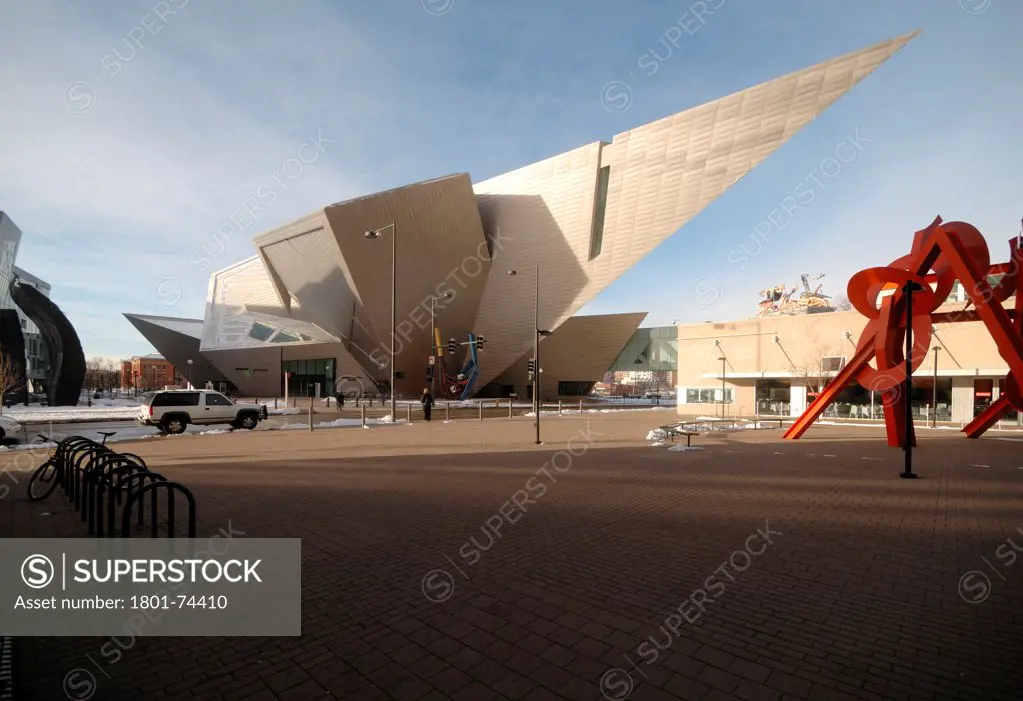 Extension to the Denver Art Museum, Frederic C. Hamilton Building, Denver, United States. Architect: Daniel Libeskind, 2006. External view with light reflections in the early morning.