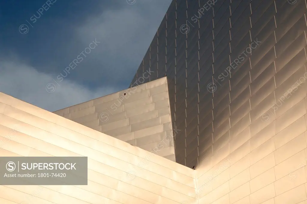 Extension to the Denver Art Museum, Frederic C. Hamilton Building, Denver, United States. Architect: Daniel Libeskind, 2006. Detail of Rheinzink with color shades from cool to warm.