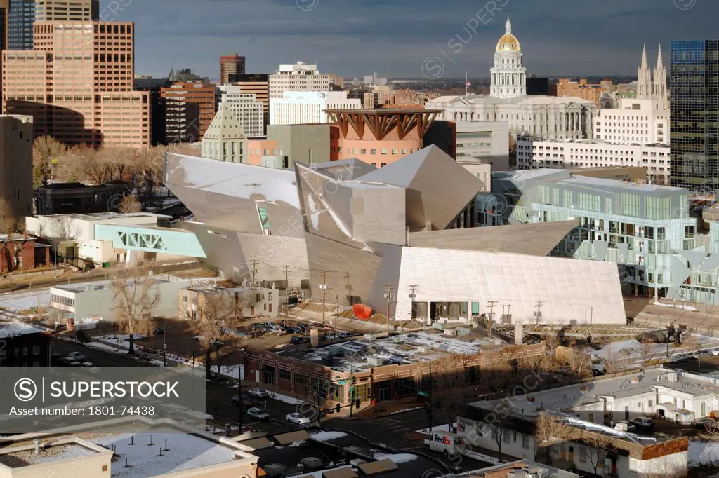 Extension to the Denver Art Museum, Frederic C. Hamilton Building, Denver, United States. Architect: Daniel Libeskind, 2006. View of the Museum and the Residences.