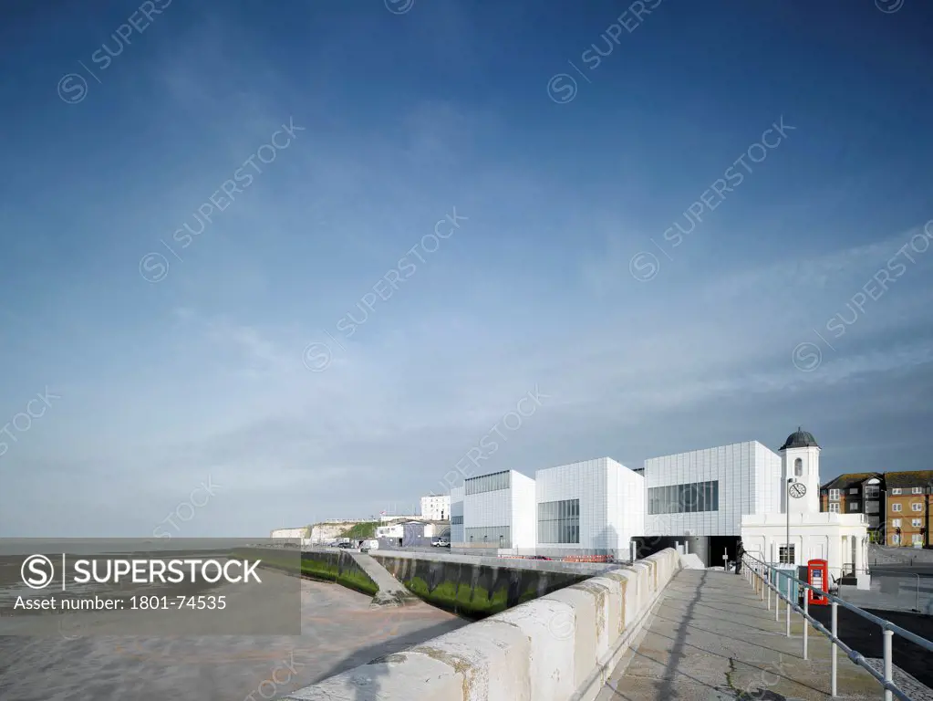 Turner Contemporary Gallery, Margate, United Kingdom. Architect: David Chipperfield Architects Ltd, 2011. North elevation.