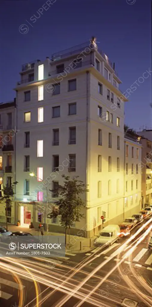 HI HOTEL, 3 AVE DES FLEURS, NICE, FRANCE, GENERAL VIEW AT NIGHT, MATALI CRASSET PRODUCTIONS