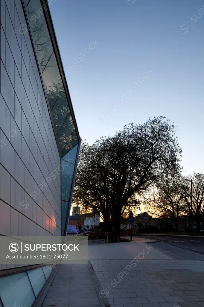 SeaCity Museum, Southampton, United Kingdom. Architect: Wilkinson Eyre Architects, 2012. Exterior view of the museum.