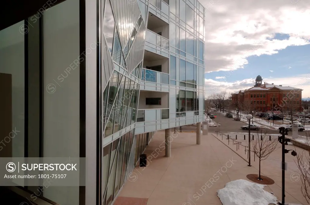 Denver Art Museum Residences, Denver, United States. Architect: Daniel Libeskind and Davis Partnership Architects, 2006. Exterior view through one of the loggias.