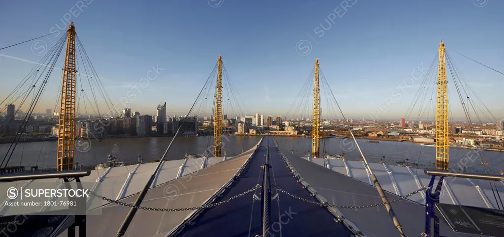 'Up at the O2'- High level walkway over the Millenium Dome, London, United Kingdom. Architect: Rogers Stirk Harbour + Partners, 2012. Panoramic view from viewing platform.