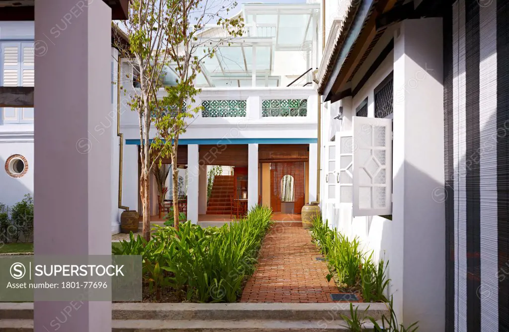 23 Love Lane, Georgetown, Penang, Malaysia. Architect: BYG Architecture SDN BHD, 2012. Courtyard garden pathway view.