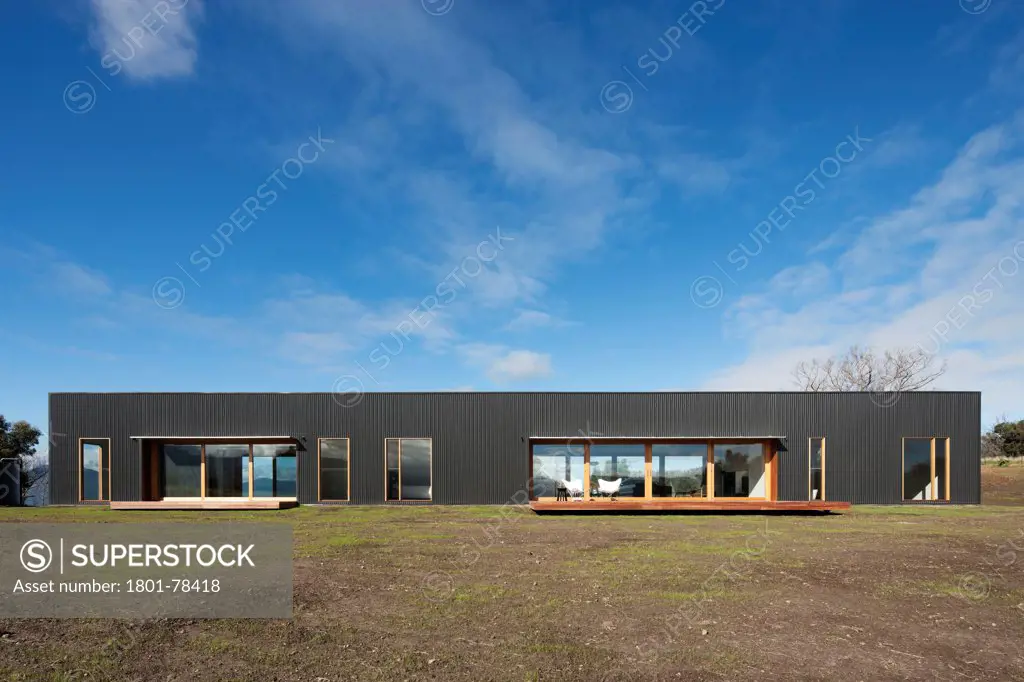 Finnon Glen, Healesville, Australia. Architect: Doherty Lynch, Jackson Clements Burrows, 2011. Overall exterior.