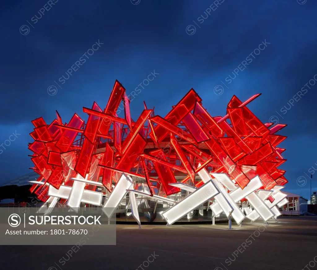 Coca-Cola Beatbox, London 2012, London, United Kingdom. Architect: Asif Khan Pernilla Ohrstedt, 2012. View Of Glowing Structure At Dusk.