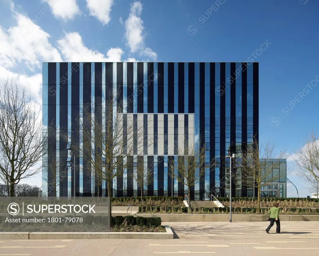 Corby Cube, Corby, United Kingdom. Architect: Hawkins Brown Architects Llp, 2010. Straight On View Of The Cube.