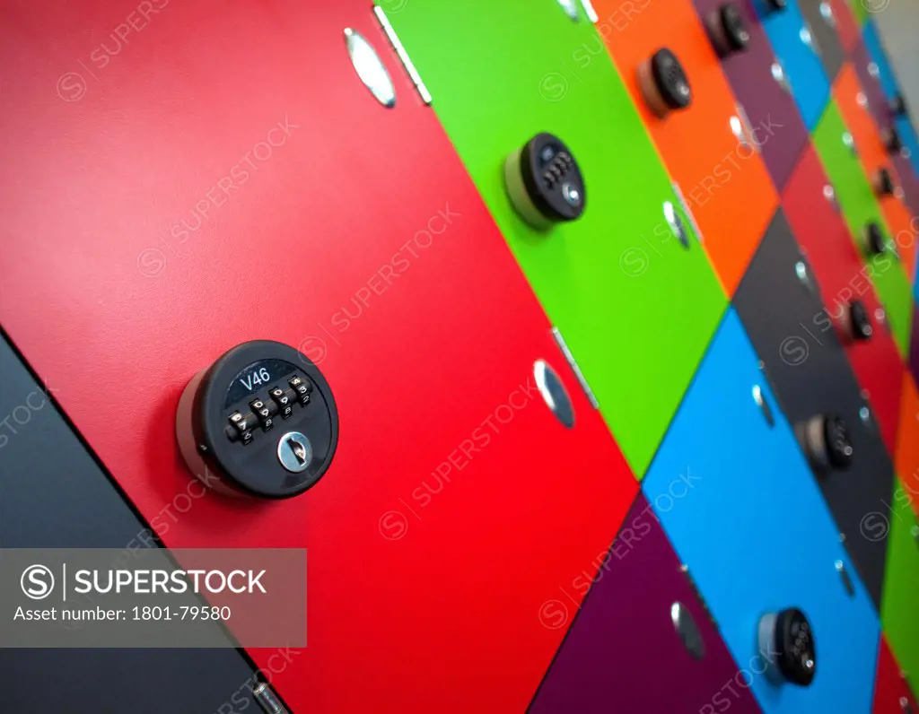 Sidney Stringer Academy, Coventry, Coventry, United Kingdom. Architect: Sheppard Robson , 2012. Coloured Lockers.
