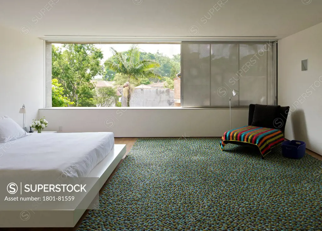 Casa Cubo, Sao Paulo, Brazil. Architect: Studio Mk27- Marcio Kogan, 2012. Master Bedroom.