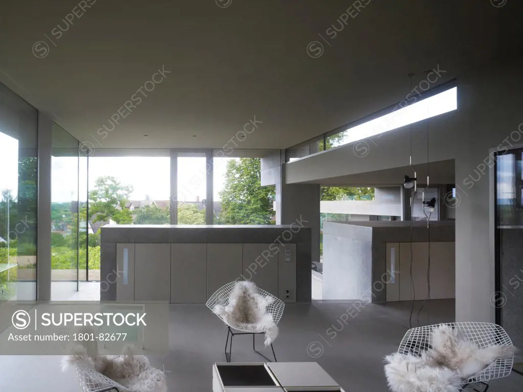 Wohnhaus in Oppenheim, Oppenheim, Germany. Architect: trint + kreuder, 2012. Living area with view to valley.