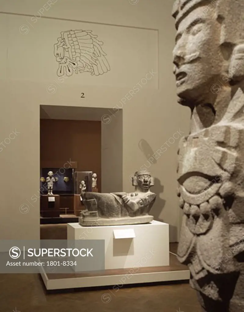 AZTEC EXHIBITION, ROYAL ACADEMY OF ARTS, PICCADILLY, LONDON, W1 OXFORD STREET, UNITED KINGDOM, PORTRAIT VIEW IN ROOM NO 7, DEVONSHIRE HOUSE ASSOCIATES LTD