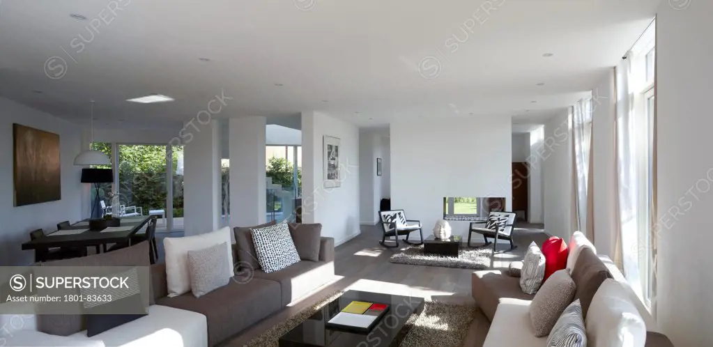 St Mary's Road, London, United Kingdom. Architect: h2 Architecture , 2012. Panoramic view of first floor living room.