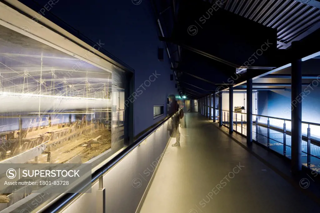 The Mary Rose Museum, Portsmouth, United Kingdom. Architect: Wilkinson Eyre Architects , 2013. Internal view of viewing walkway on upper deck.