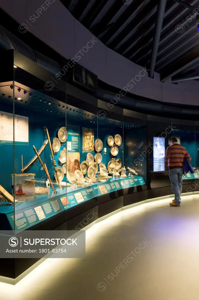 The Mary Rose Museum, Portsmouth, United Kingdom. Architect: Wilkinson Eyre Architects , 2013. Internal view of display on upper deck.
