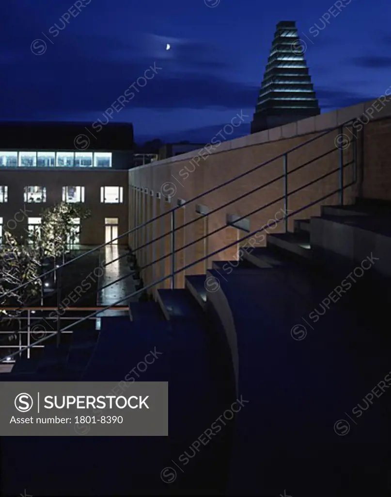 SAID BUSINESS SCHOOL, PARK END STREET, OXFORD, OXFORDSHIRE, UNITED KINGDOM, VIEW FROM AMPHITHEATRE DUSK WITH MOON AND TOWER, DIXON JONES LTD