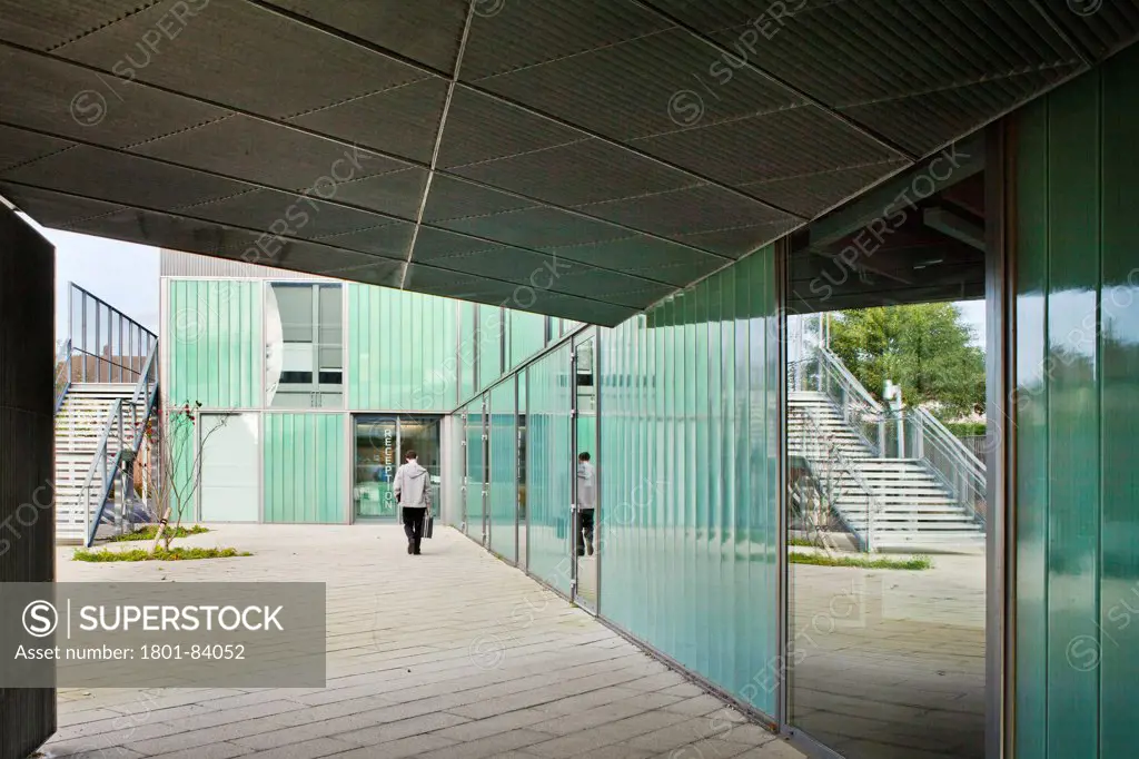 SOAR Works Enterprise Centre Sheffield, Sheffield, United Kingdom. Architect 00/, 2013. Entrance passage and recyled glass wall.